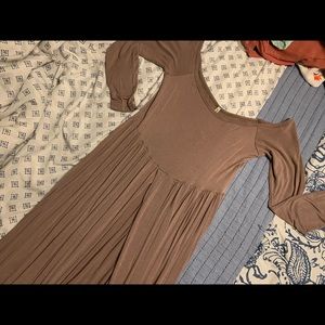 Long split in the middle maternity dress